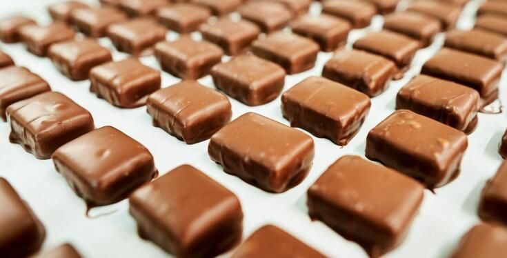 Najtańsze reklamowe krówki: jak zapewnić ich wysoką jakość?