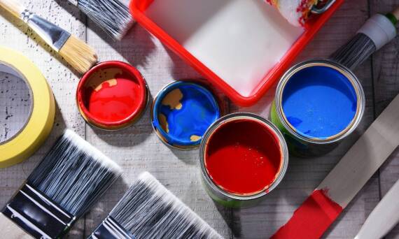 Antykorozyjne farby: jak zapewniają długotrwałą ochronę powierzchni?