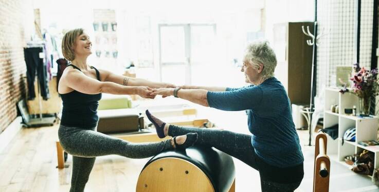 Jakie są korzyści płynące z instruktorskich kursów pilates?