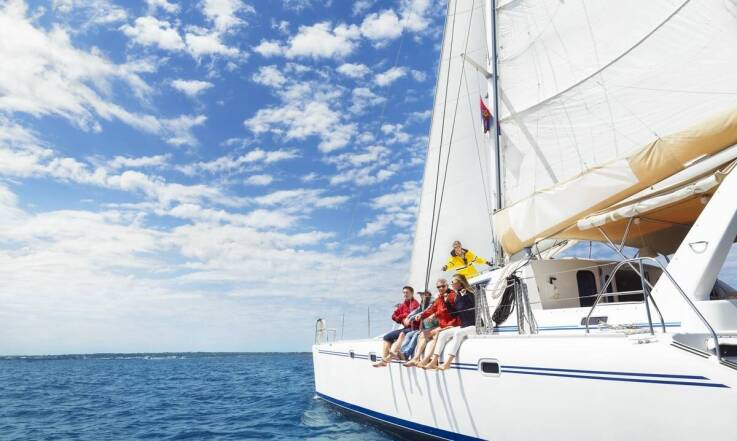 Wielkoformatowy druk jako narzędzie wizualnej promocji w branży żeglarskiej