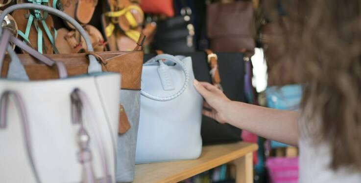 Jakie funkcjonalności oferują współczesne włoskie skórzane damskie plecaki?