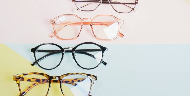 Jak wybrać idealne oprawki do okularów, które podkreślą styl indywidualny?