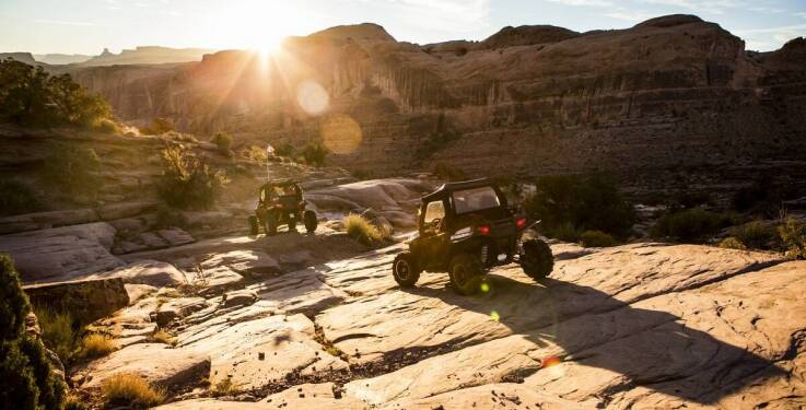 Jakie korzyści niesie jazda w grupie quadem?