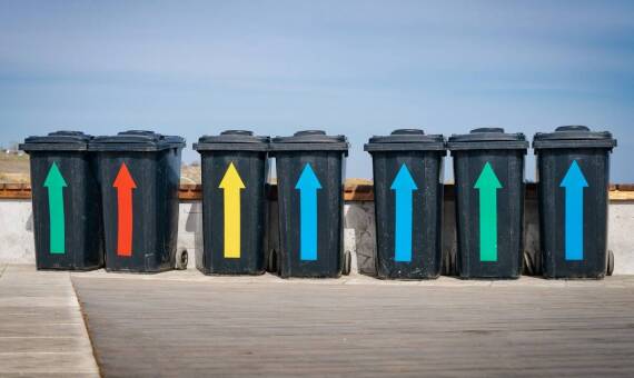 Kontenery na odpady - jakie korzyści przynoszą w kontekście ochrony środowiska?