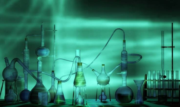 Laboratoryjne szkło: jak zapewnić jego długowieczność i efektywność?