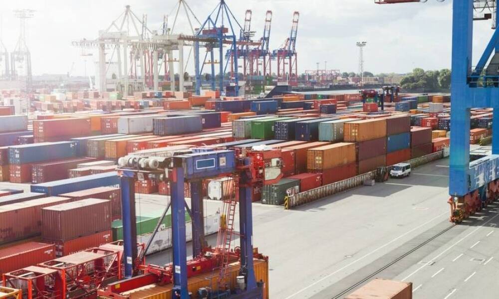 Nowe rozwiązania w transporcie intermodalnym – efektywność i oszczędność.