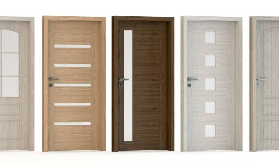 Personalizacja drzwi: jakie opcje oferuje rynek?