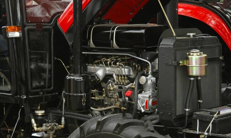 Jakie funkcje mogą zwiększyć wydajność ciągników w zamówieniu?