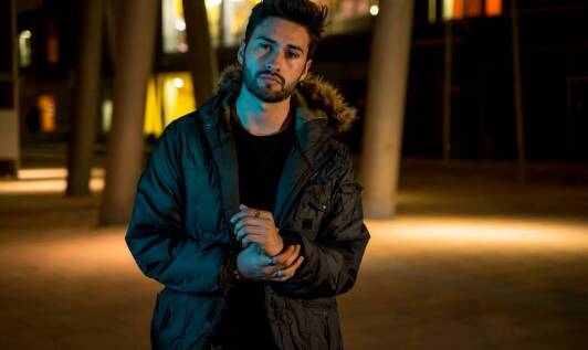 Eleganckie dresy jako alternatywa dla tradycyjnych stylizacji.