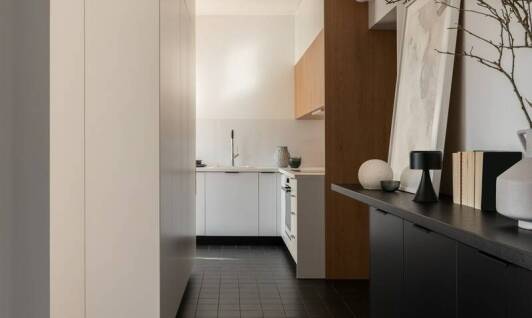 Jak dobry poznański projektant wnętrz wykorzystuje przestrzeń w małych mieszkaniach?