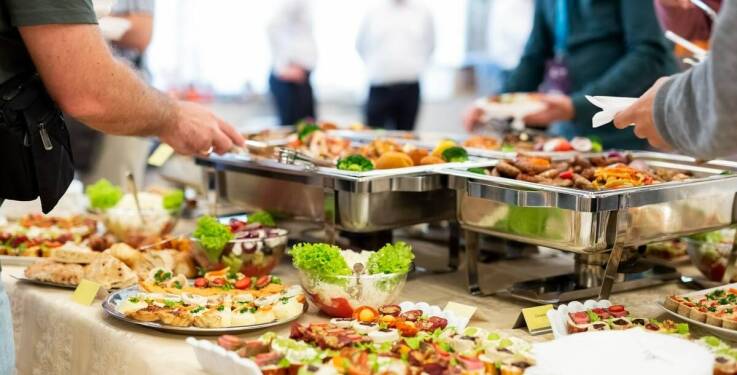 Jakie są korzyści z organizacji świątecznych spotkań dla pracowników?