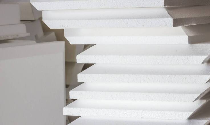 Styropianowe krążki a ochrona przed hałasem – jakie mają zastosowanie?