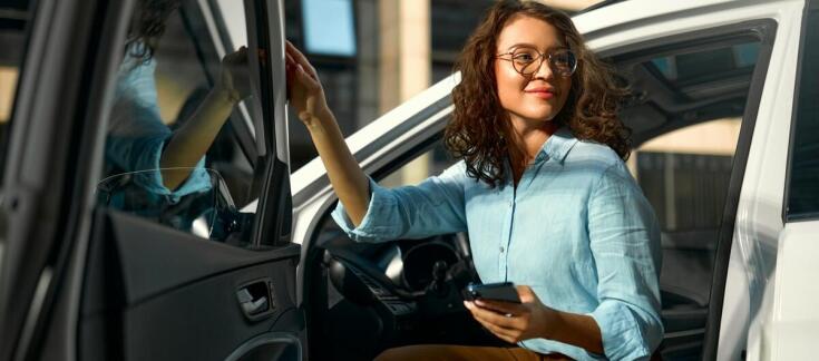 Długoterminowy wynajem Toyoty C-HR: jakie opcje serwisowe są dostępne?