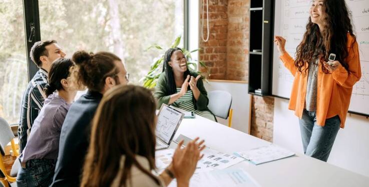 Jak zapewnić płynny przebieg konferencji dzięki odpowiedniemu planowaniu?