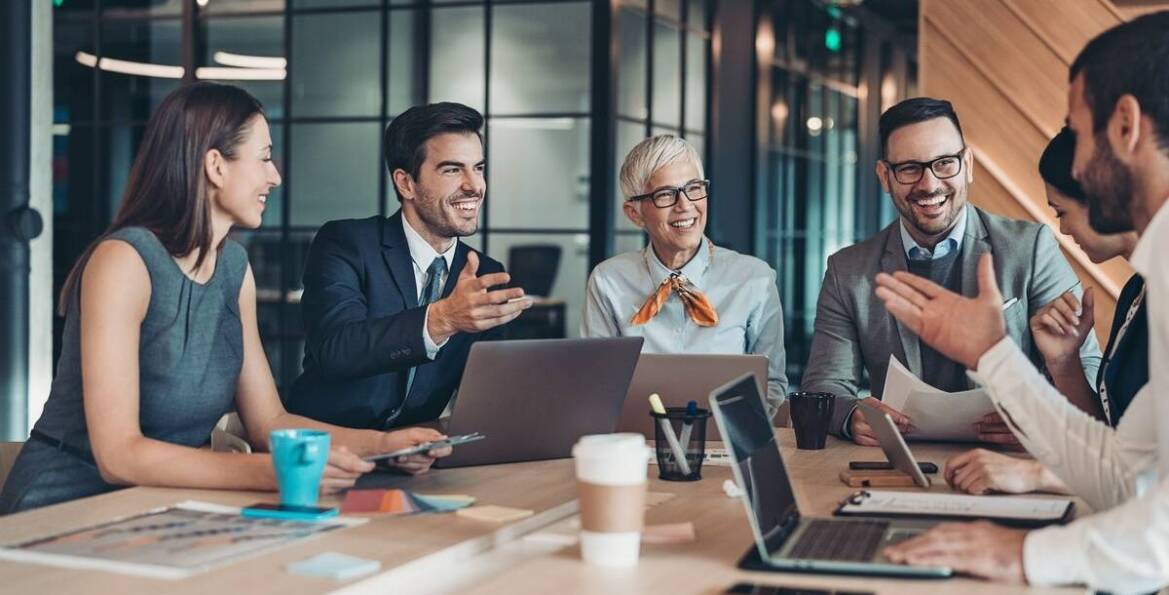 Jak skutecznie przygotować się do firmowego wyjazdu na mecz piłkarski?