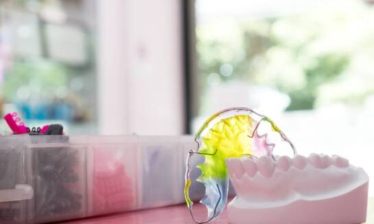 Personalizowane rozwiązania retencyjne po zakończeniu ortodontycznego leczenia