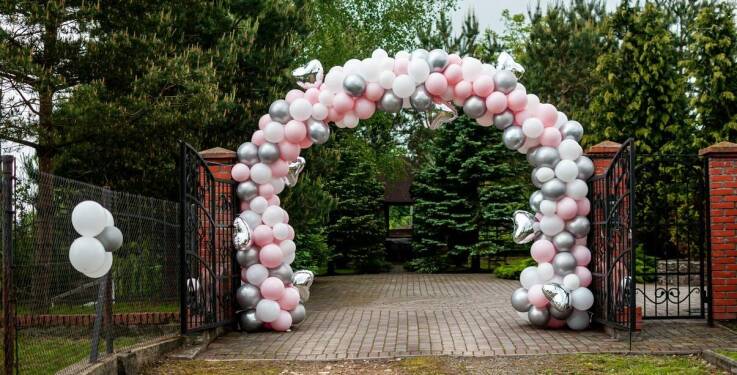 Jakie dekoracje wnętrza wybrać na 18. urodziny?