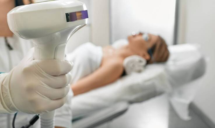 Epilacja laserowa a komfort pacjenta: rola chłodzenia systemów