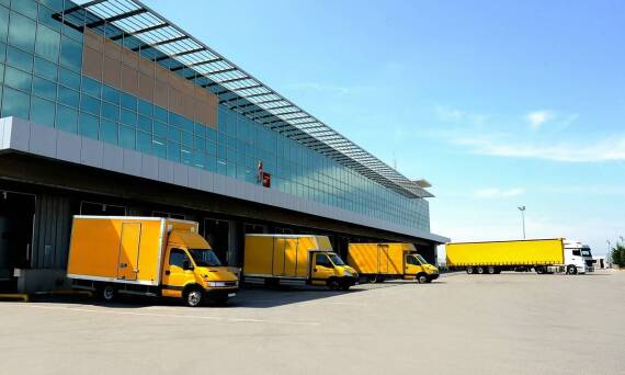 Rola floty pojazdów z HDS w realizacji skomplikowanych projektów logistycznych