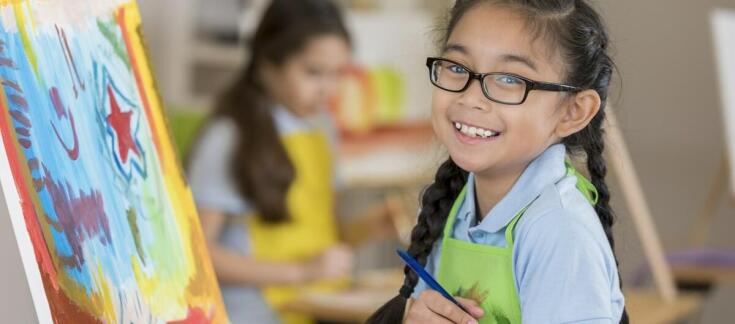 Zajęcia plastyczne w przedszkolu a rozwój manualny u dzieci