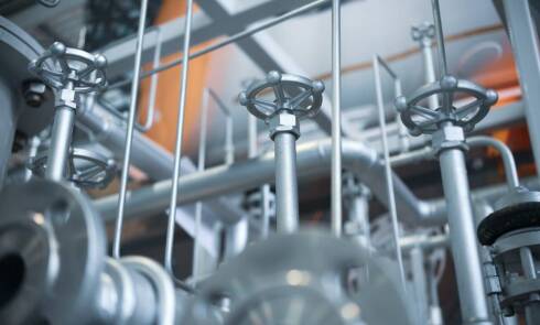 Wpływ jakości kontroli na trwałość i solidność okrętowych konstrukcji