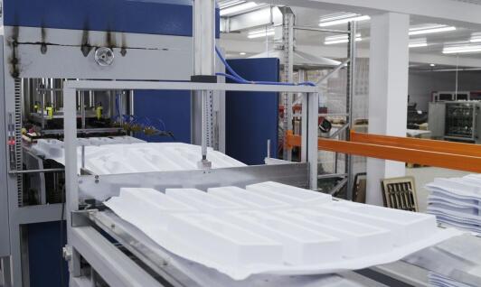 Korzyści z użycia formowanych próżniowo kształtek w hutnictwie