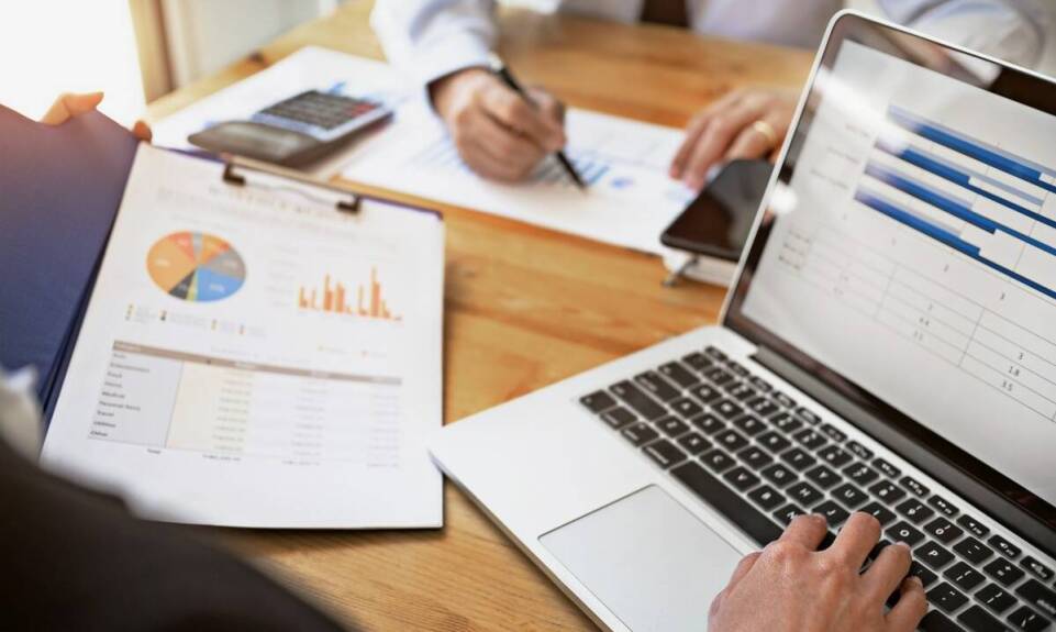 Jak skutecznie przeprowadzić restrukturyzację długów w ramach postępowania upadłościowego?