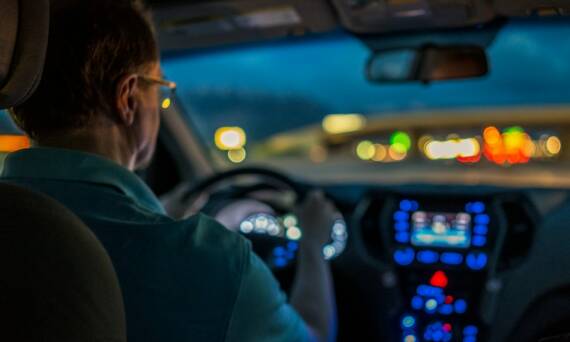 Bezpieczne i komfortowe przejazdy z taxi – jak to osiągamy?