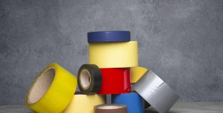 Wpływ innowacyjnych rozwiązań na jakość samoprzylepnych taśm