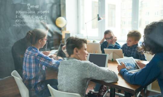 Jak zrównoważone podejście do nauki wpływa na efektywność kursu przewozu rzeczy?