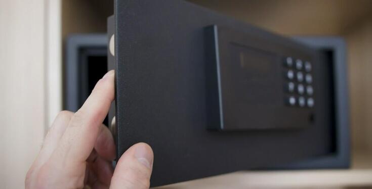 Jak skutecznie chronić wartościowe dokumenty przy pomocy agencji ochrony?