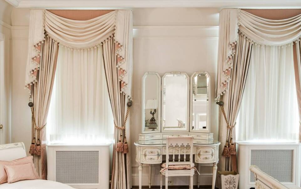 Jakie dekoracyjne elementy najlepiej sprawdzą się podczas konsolacji?