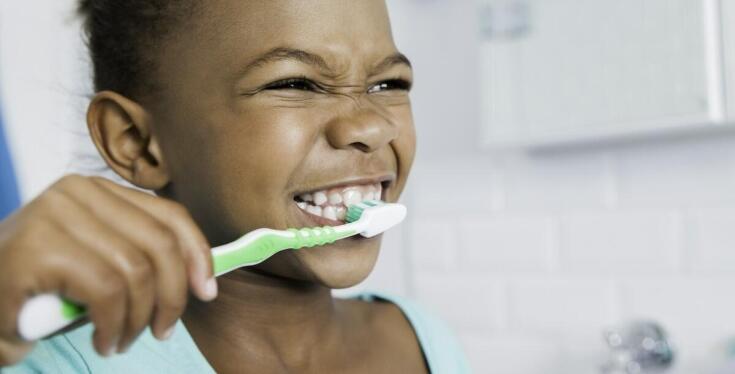 Czy wybielające pasty są odpowiednie dla dzieci?