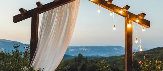Jakie są najpopularniejsze dekoracyjne motywy na wesela w Supraślu?