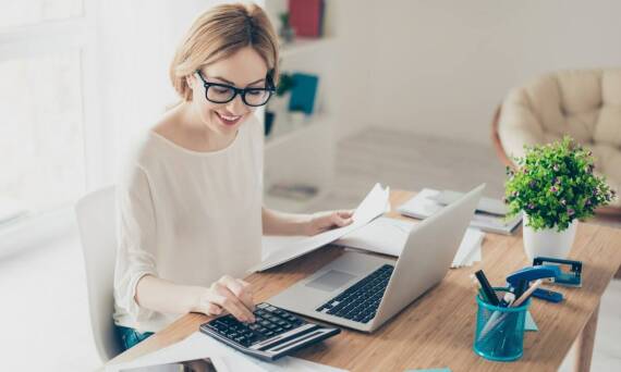 W jaki sposób księgowa wspiera w prowadzeniu ewidencji wyposażenia w firmie?