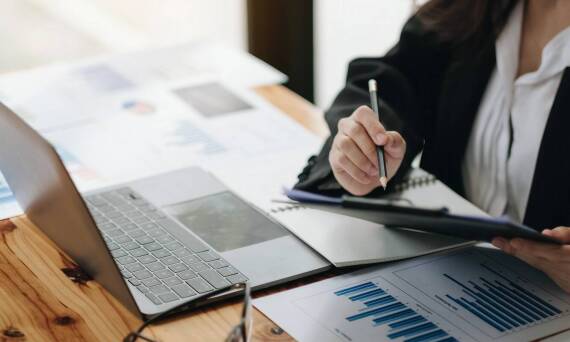 Profesjonalne prowadzenie handlowych ksiąg jako element biznesowej strategii