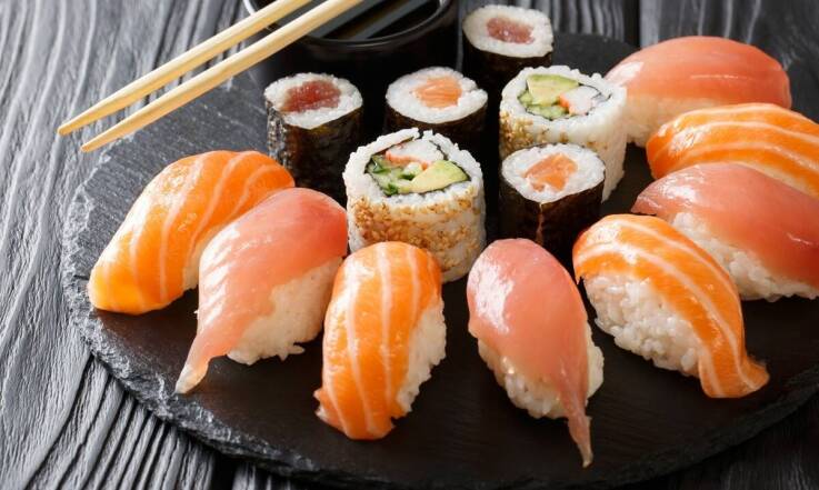 W jaki sposób dbamy o jakość i świeżość naszych dań sushi?