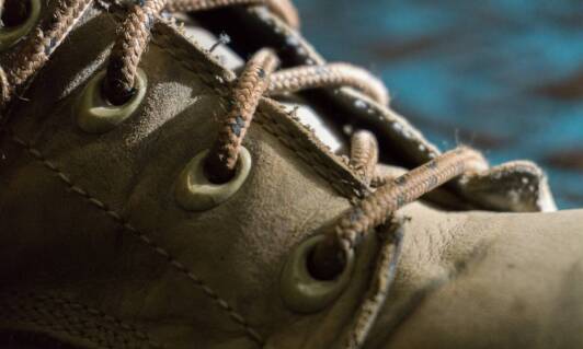 Najnowsze trendy w wojskowym obuwiu - co warto wiedzieć?