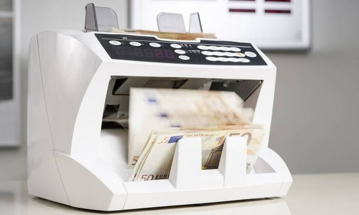 Jakie znaczenie ma doświadczenie personelu w kantorze dla jakości obsługi?