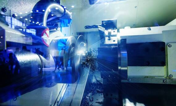 Wpływ obróbki CNC na przemysł motoryzacyjny