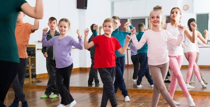 Jakie są najważniejsze elementy treningu kickboxingu dla dzieci?