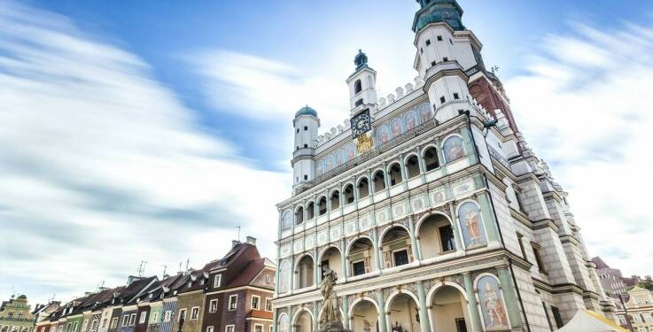 Spacer po Poznaniu z przewodnikiem – jak odkryć mniej znane atrakcje w mieście?