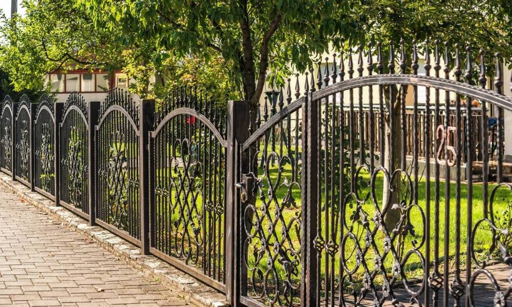 Jak ogrodzeniowe przęsła mogą wpłynąć na estetykę Twojego ogrodu?