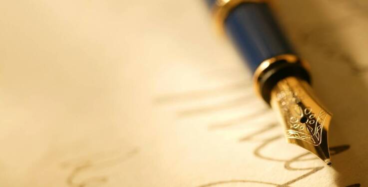 Jak pióra wpływają na styl i estetykę w pisaniu?