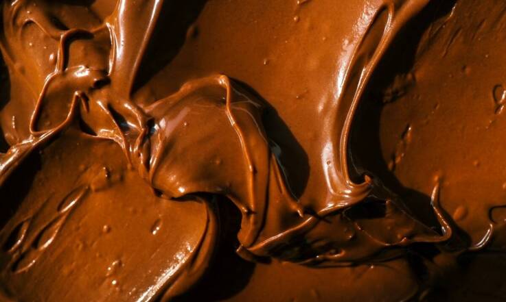 Gdzie wyrzucać papier powlekany folią?