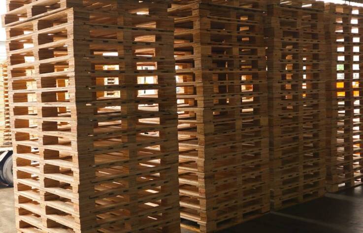 Ile palet można przewieźć jednym transportem?