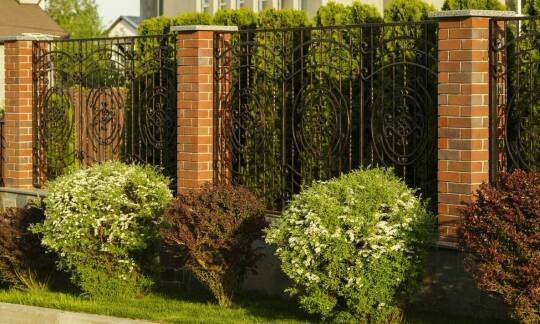 Personalizacja gabionowych ogrodzeń – jakie możliwości oferujemy?