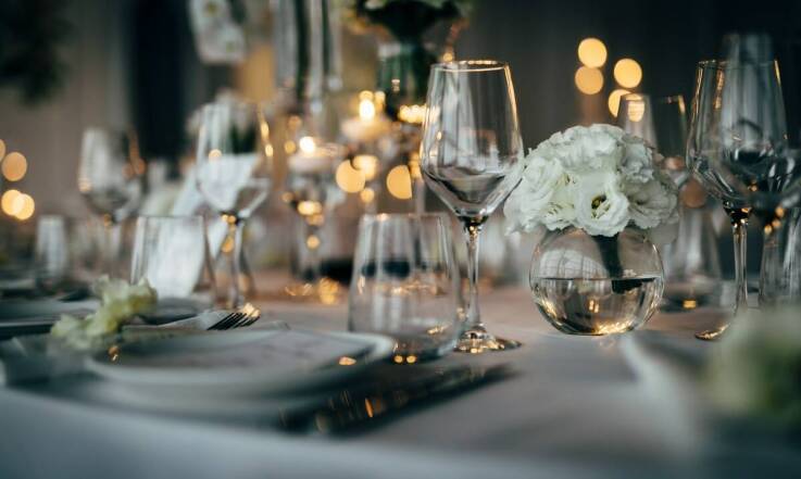 Organizacja firmowych bankietów – kluczowe elementy sukcesu