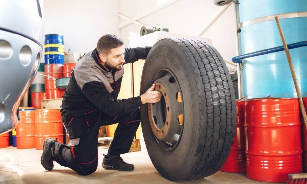 Jak mobilna usługa wymiany opon zwiększa efektywność w zarządzaniu flotą?