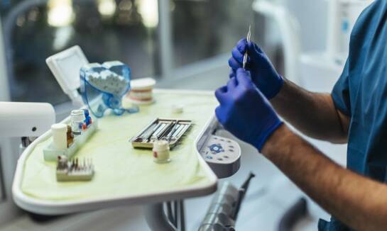 Jakie innowacje w implantologii są dostępne dla pacjentów?